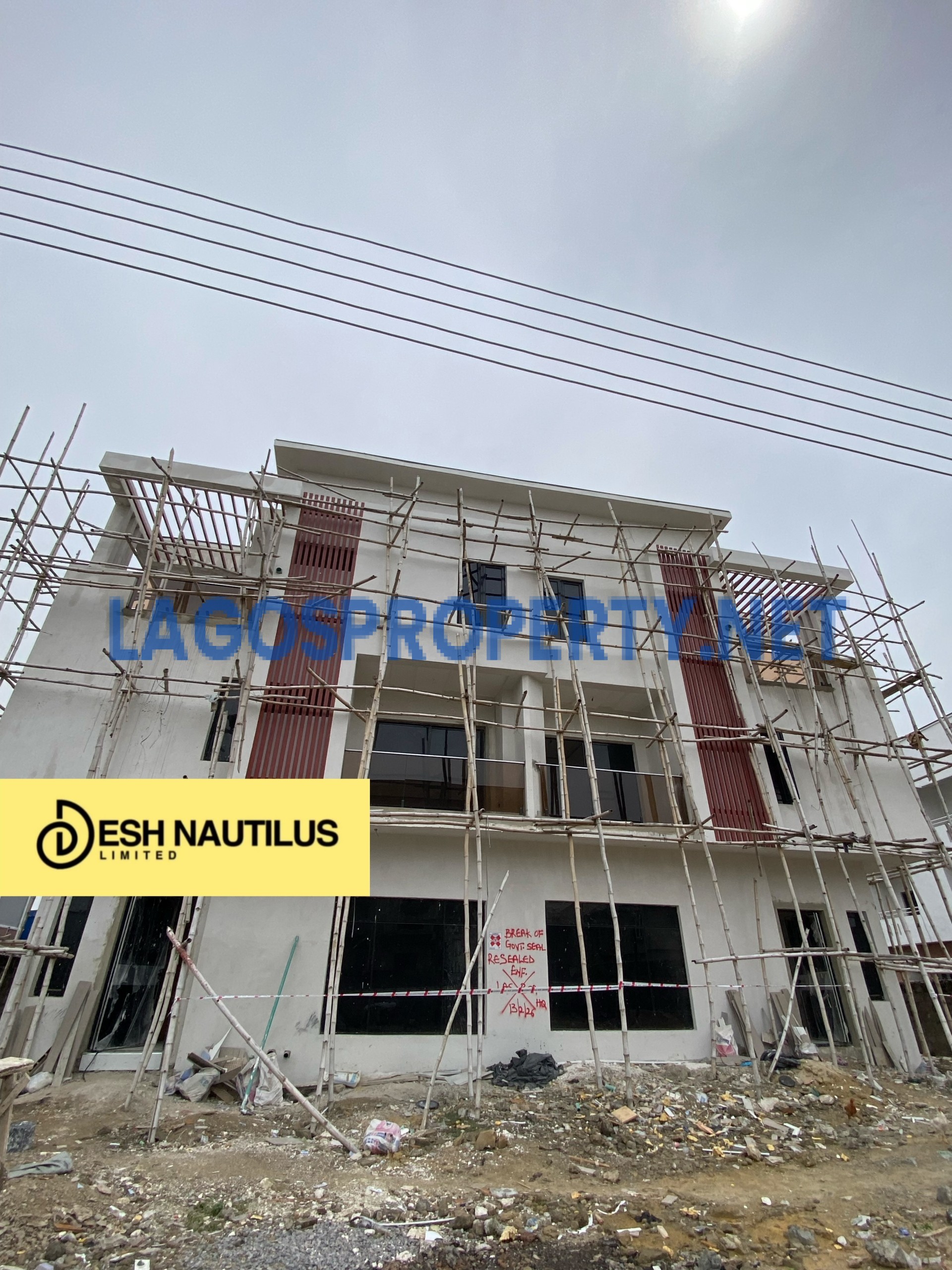 5 bedroom semi detached duplex in Lekki scheme 2