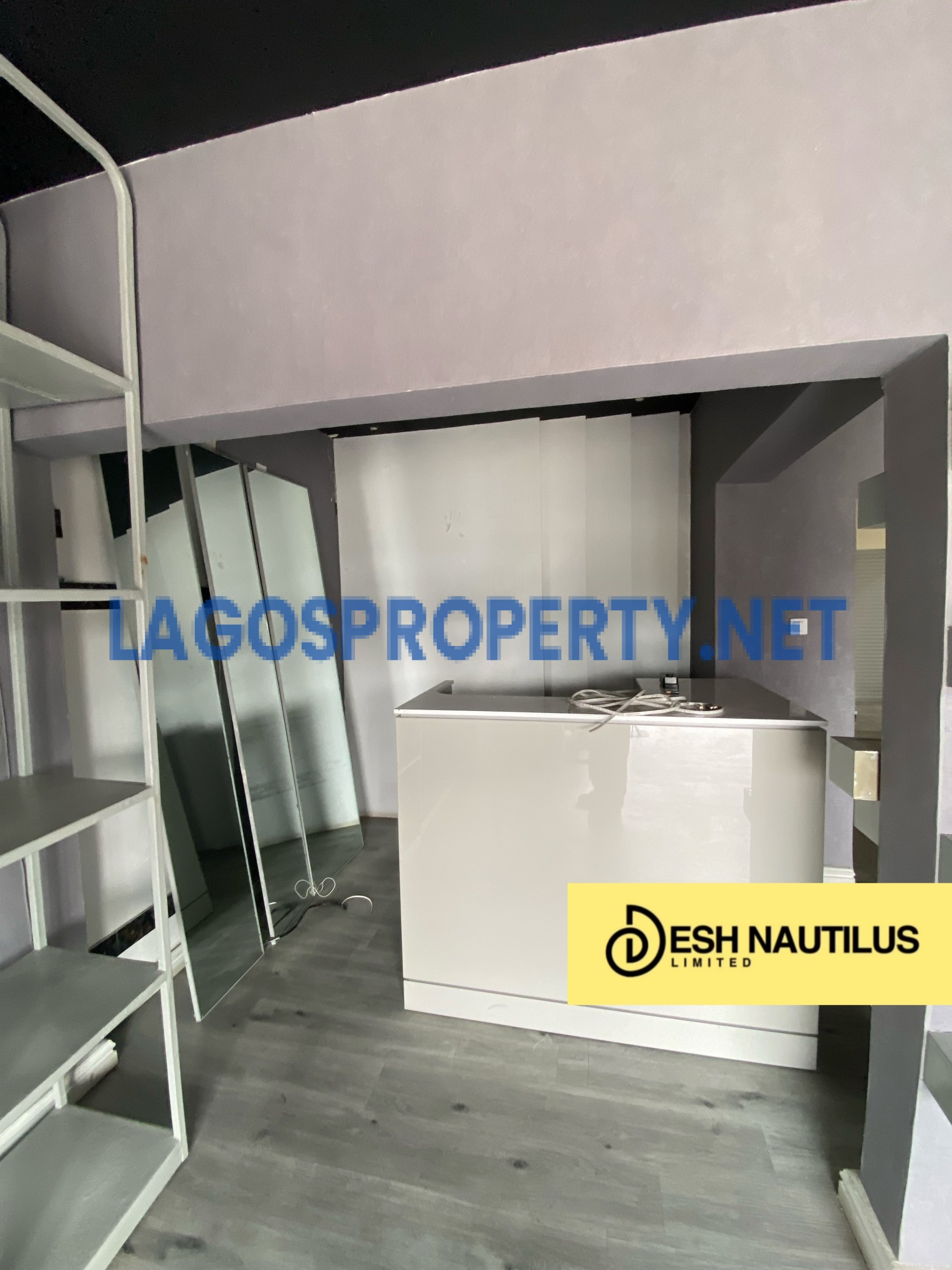Shop in plaza for rent at Lekki scheme 1